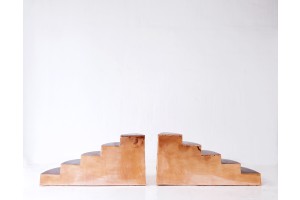 <a href=https://www.galeriegosserez.com/artistes/loellmann-valentin.html>Valentin Loellmann </a> - Copper - Steps sculpture